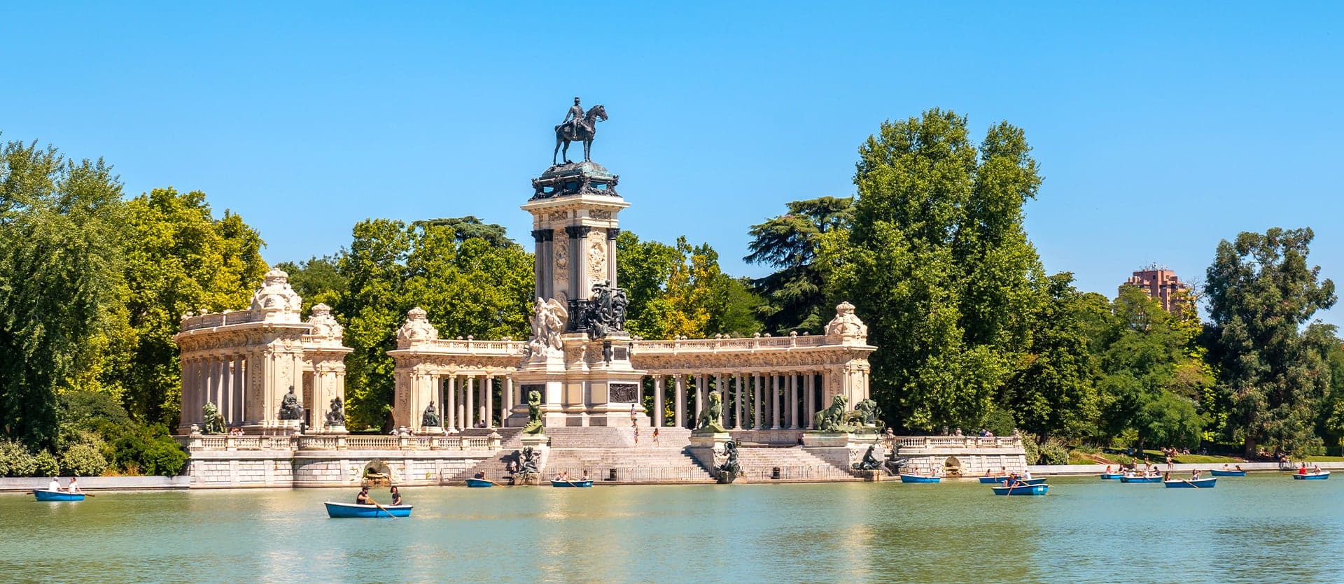 El Retiro Park <span class="iconos separador"></span> Madrid <span class="iconos separador"></span> Spain