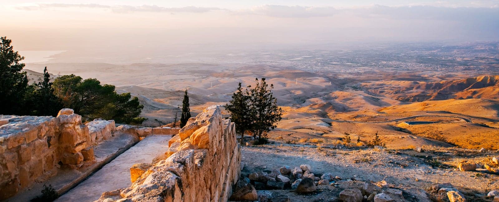 Amán - Madaba - Monte Nebo - Castillo Shobak - Petra