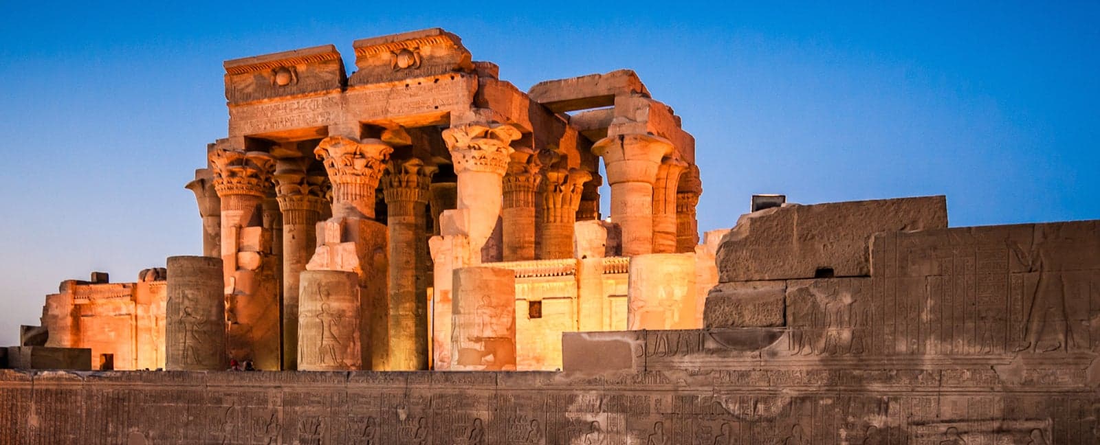 Edfu - Kom Ombo - Aswan