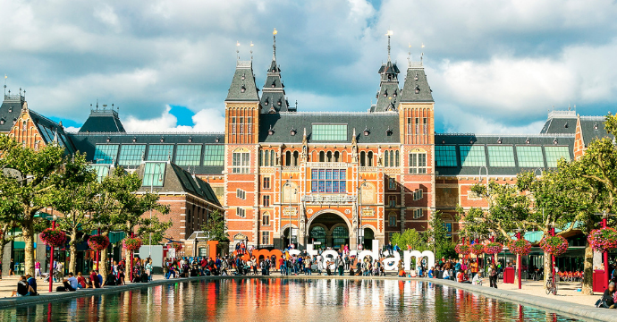 Rijksmuseum: most amazing libraries around the world