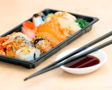 international sushi day