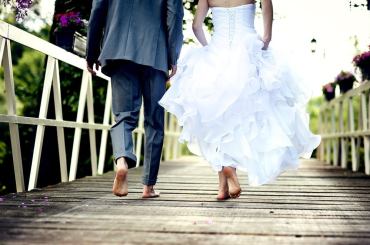 13-curious-wedding-traditions-from-around-the-world