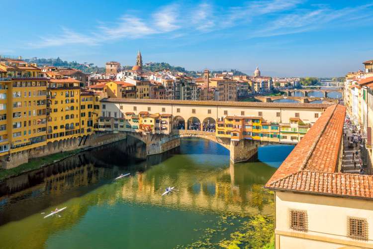 Ponte Vecchio Travel Guide | History, Shops & Things to See in Florence