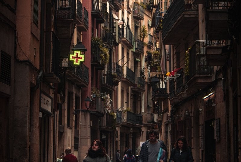 Historic evening street scene in Barcelona's Gothic Quarter