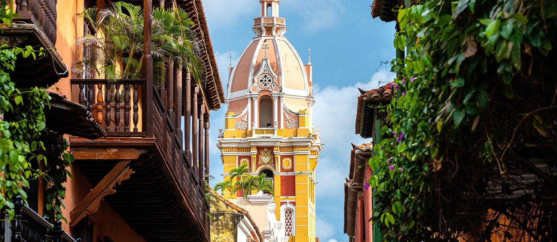 From Medellín streets to Cartagena’s Shore